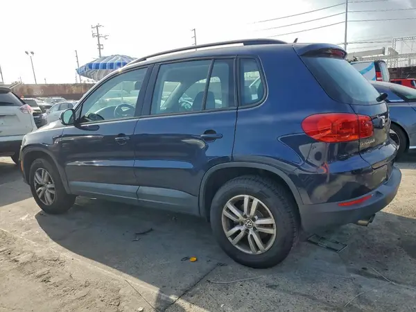 WVGAV7AX2GW586911 2016 VOLKSWAGEN TIGUAN - Image 2