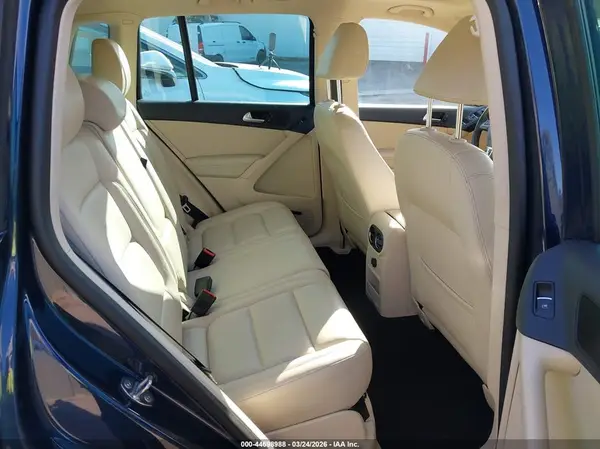 WVGAV7AX2GW591557 2016 VOLKSWAGEN TIGUAN - Image 8