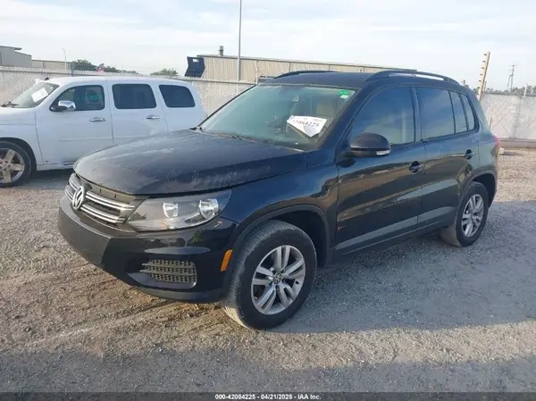 WVGAV7AX2GW595964 2016 VOLKSWAGEN TIGUAN - Image 2