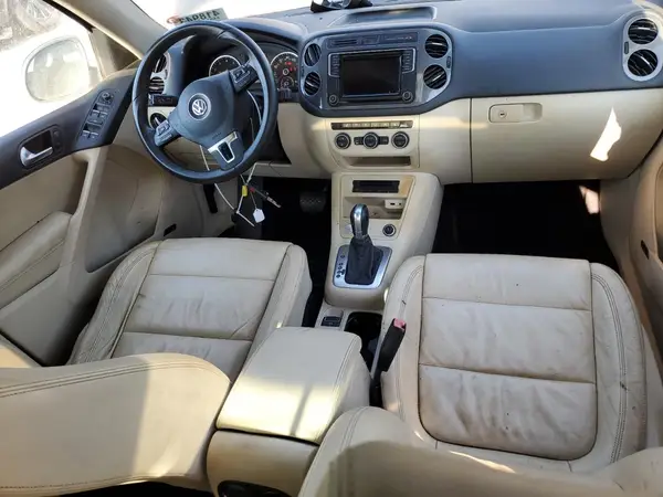 WVGAV7AX2GW598136 2016 VOLKSWAGEN TIGUAN - Image 8