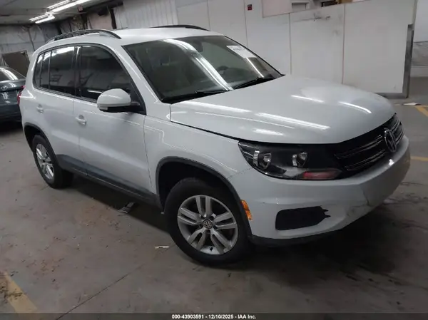 WVGAV7AX2GW601584 2016 VOLKSWAGEN TIGUAN - Image 1