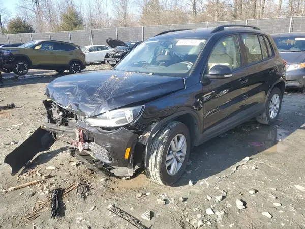 WVGAV7AX2GW605845 2016 VOLKSWAGEN TIGUAN - Image 1