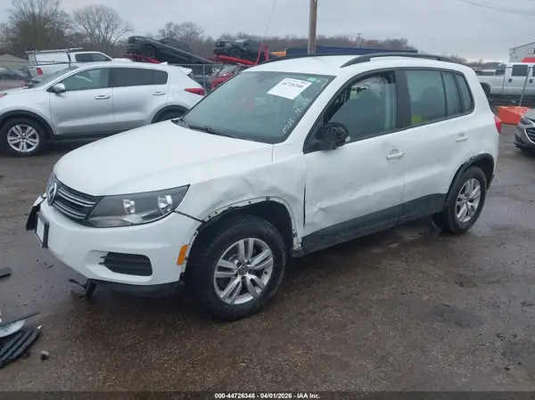 WVGAV7AX2HK000846 2017 VOLKSWAGEN TIGUAN - Image 2