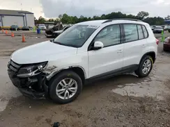 WVGAV7AX2HK001687 2017 VOLKSWAGEN TIGUAN