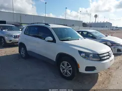 WVGAV7AX2HK011555 2017 VOLKSWAGEN TIGUAN