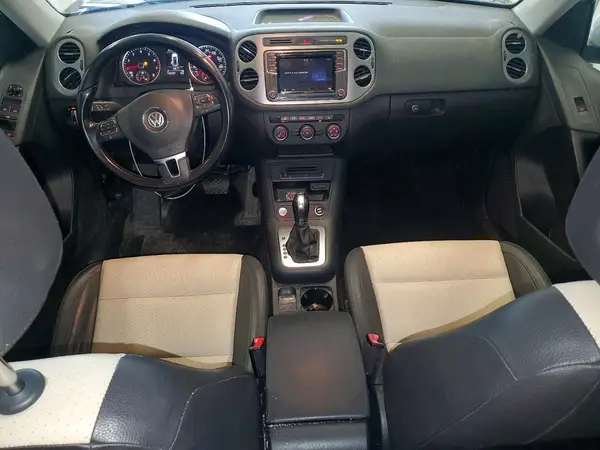 WVGAV7AX2HK030803 2017 VOLKSWAGEN TIGUAN - Image 8