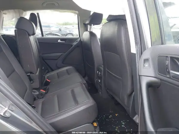 WVGAV7AX2HK033846 2017 VOLKSWAGEN TIGUAN - Image 8