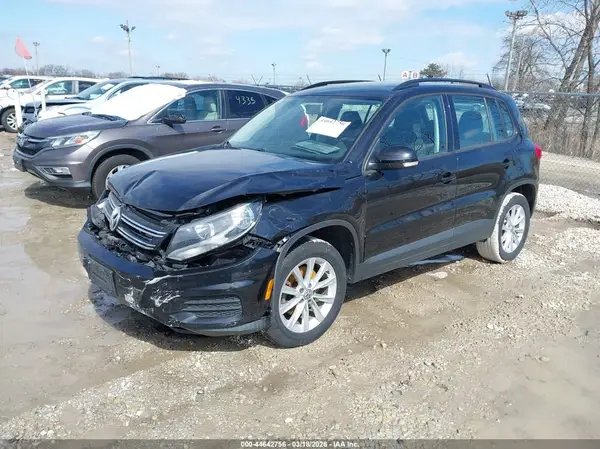 WVGAV7AX2HK042014 2017 VOLKSWAGEN TIGUAN - Image 2