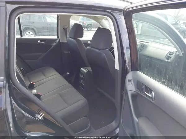 WVGAV7AX2HK042014 2017 VOLKSWAGEN TIGUAN - Image 8