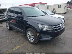 WVGAV7AX2HK043681 2017 VOLKSWAGEN TIGUAN