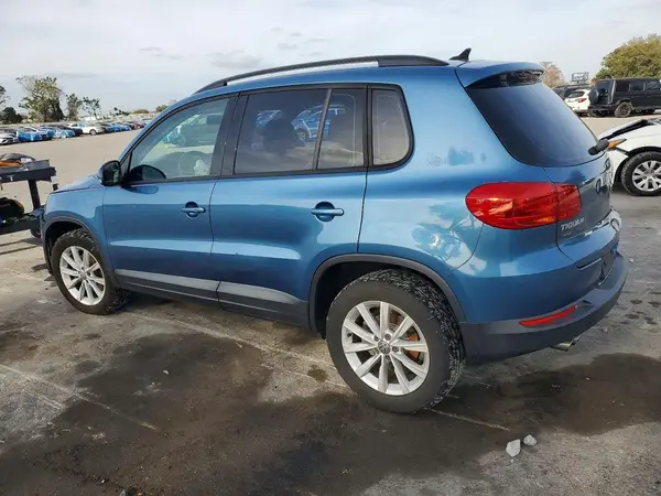 WVGAV7AX2HK047021 2017 VOLKSWAGEN TIGUAN - Image 2