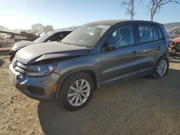 WVGAV7AX2HK047441 2017 VOLKSWAGEN TIGUAN - Image 1