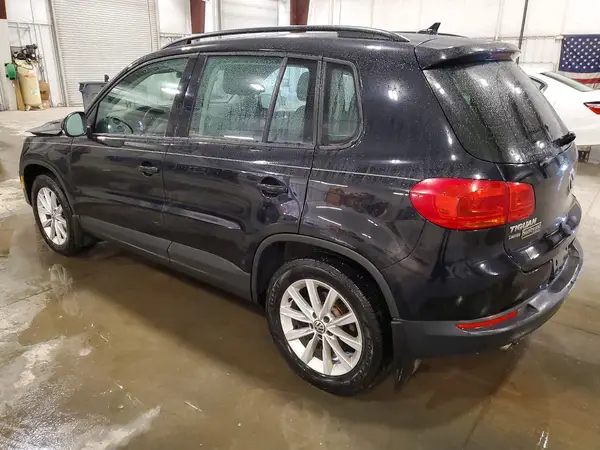 WVGAV7AX2HK048122 2017 VOLKSWAGEN TIGUAN - Image 2