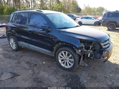 WVGAV7AX2HK049478 2017 VOLKSWAGEN TIGUAN