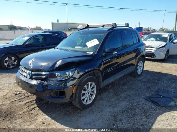 WVGAV7AX2HK051246 2017 VOLKSWAGEN TIGUAN - Image 2