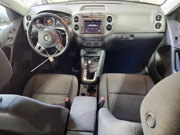 WVGAV7AX2HK053949 2017 VOLKSWAGEN TIGUAN - Image 8