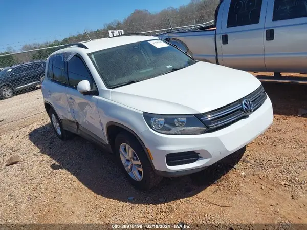 WVGAV7AX2HW503172 2017 VOLKSWAGEN TIGUAN - Image 1