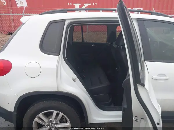 WVGAV7AX2HW510087 2017 VOLKSWAGEN TIGUAN - Image 8