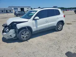 WVGAV7AX2HW512566 2017 VOLKSWAGEN TIGUAN