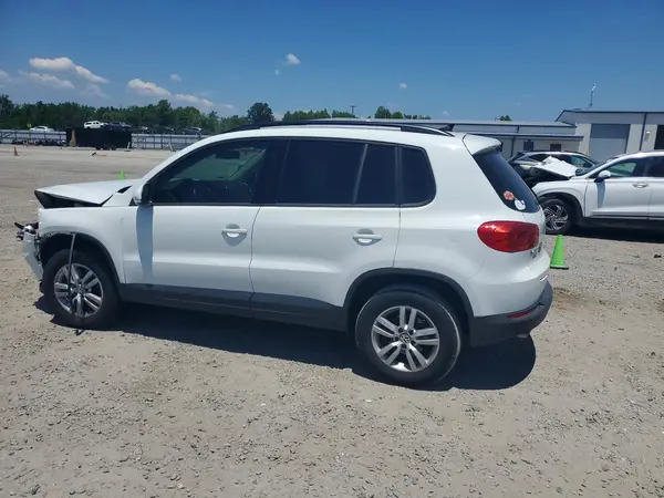 WVGAV7AX2HW512566 2017 VOLKSWAGEN TIGUAN - Image 2
