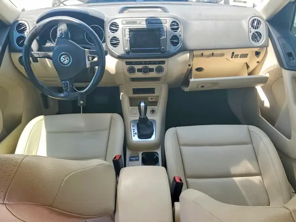 WVGAV7AX2HW512566 2017 VOLKSWAGEN TIGUAN - Image 8