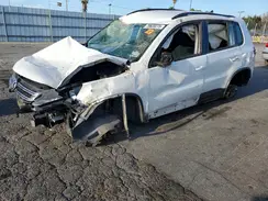 WVGAV7AX2JK002053 2018 VOLKSWAGEN TIGUAN