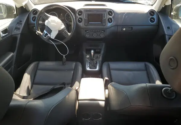 WVGAV7AX3GW006162 2016 VOLKSWAGEN TIGUAN - Image 8