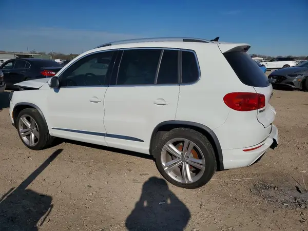 WVGAV7AX3GW013922 2016 VOLKSWAGEN TIGUAN - Image 2