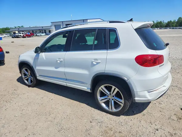WVGAV7AX3GW024712 2016 VOLKSWAGEN TIGUAN - Image 2