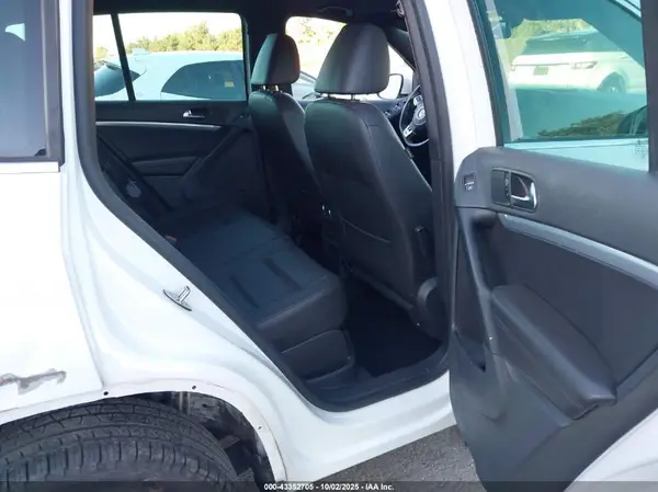 WVGAV7AX3GW082710 2016 VOLKSWAGEN TIGUAN - Image 8