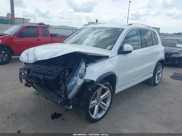WVGAV7AX3GW503261 2016 VOLKSWAGEN TIGUAN - Image 2