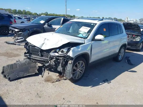 WVGAV7AX3GW506466 2016 VOLKSWAGEN TIGUAN - Image 2
