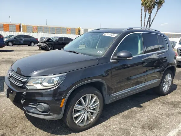 WVGAV7AX3GW521095 2016 VOLKSWAGEN TIGUAN - Image 1