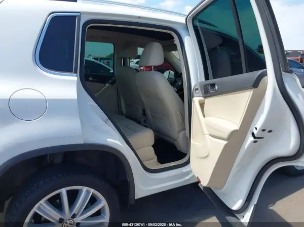 WVGAV7AX3GW523560 2016 VOLKSWAGEN TIGUAN - Image 8