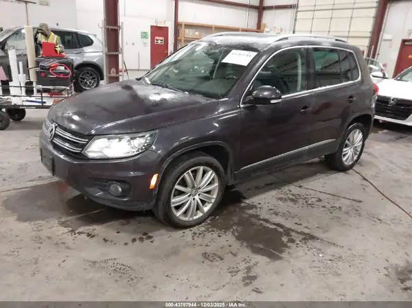 WVGAV7AX3GW535515 2016 VOLKSWAGEN TIGUAN - Image 2