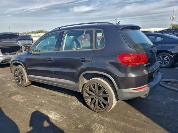 WVGAV7AX3GW542285 2016 VOLKSWAGEN TIGUAN - Image 2
