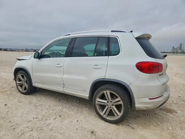 WVGAV7AX3GW545509 2016 VOLKSWAGEN TIGUAN - Image 2