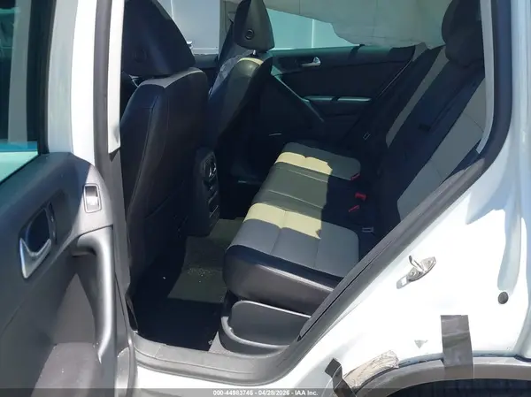 WVGAV7AX3GW546160 2016 VOLKSWAGEN TIGUAN - Image 8