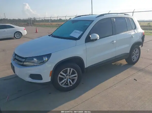 WVGAV7AX3GW547180 2016 VOLKSWAGEN TIGUAN - Image 2