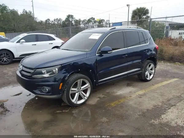 WVGAV7AX3GW557661 2016 VOLKSWAGEN TIGUAN - Image 2