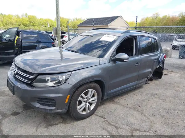 WVGAV7AX3GW558308 2016 VOLKSWAGEN TIGUAN - Image 2
