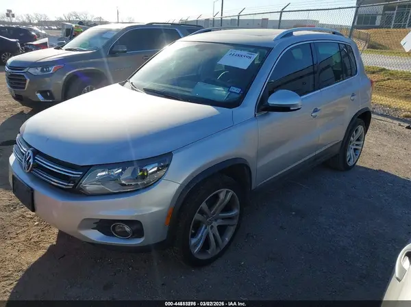 WVGAV7AX3GW559684 2016 VOLKSWAGEN TIGUAN - Image 2