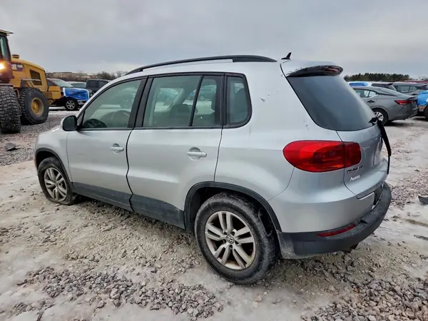WVGAV7AX3GW570510 2016 VOLKSWAGEN TIGUAN - Image 2