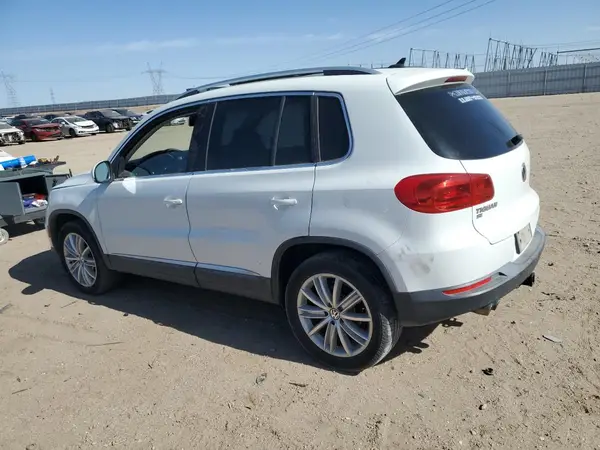 WVGAV7AX3GW578056 2016 VOLKSWAGEN TIGUAN - Image 2