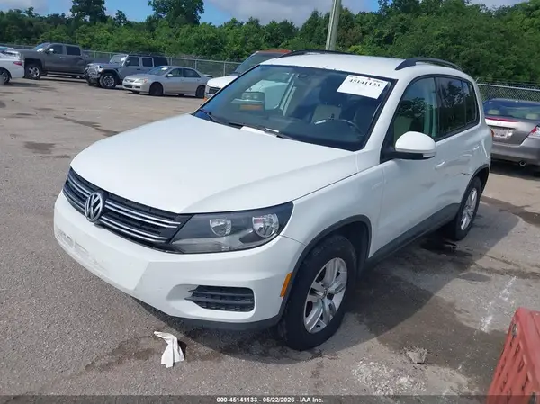 WVGAV7AX3GW580261 2016 VOLKSWAGEN TIGUAN - Image 2