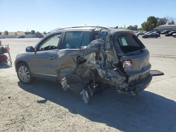 WVGAV7AX3GW587288 2016 VOLKSWAGEN TIGUAN - Image 2