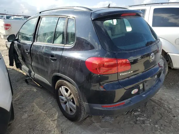 WVGAV7AX3GW588974 2016 VOLKSWAGEN TIGUAN - Image 2