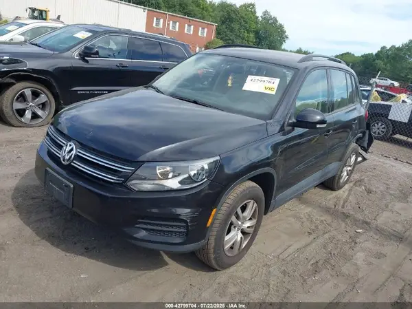 WVGAV7AX3GW600525 2016 VOLKSWAGEN TIGUAN - Image 2