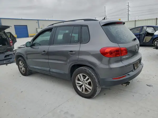 WVGAV7AX3GW601741 2016 VOLKSWAGEN TIGUAN - Image 2