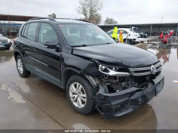 WVGAV7AX3GW606096 2016 VOLKSWAGEN TIGUAN - Image 1